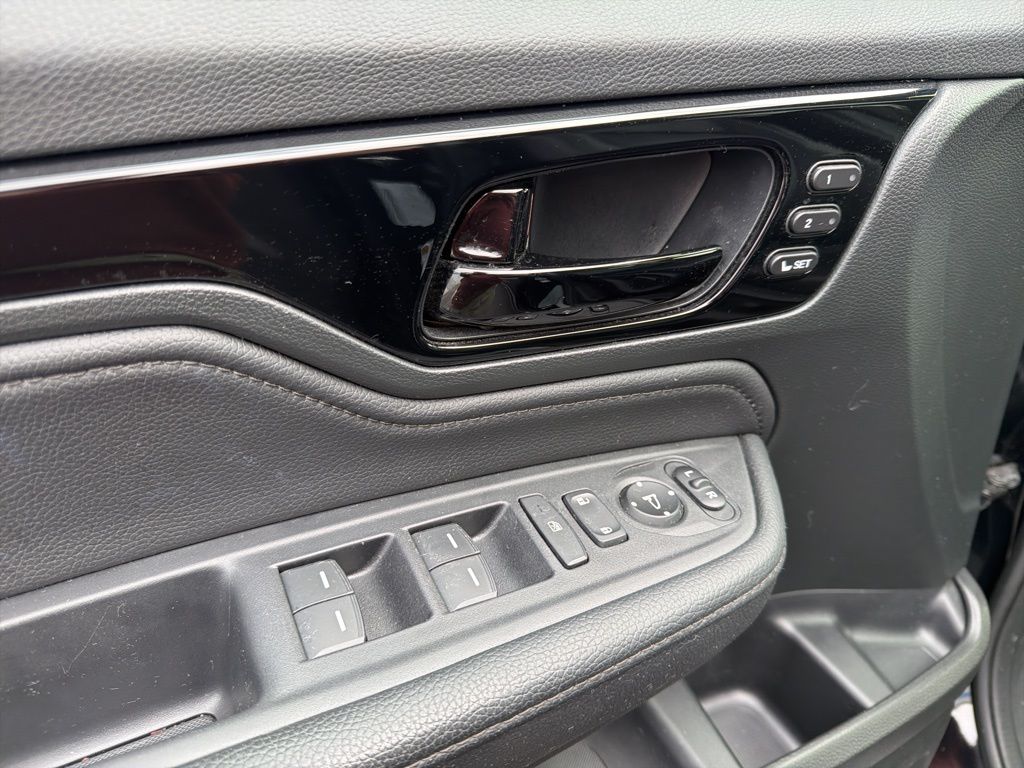 Thumbnail: 2023 Honda Odyssey - 28