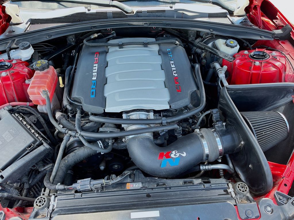 Used 2018 Red Chevrolet SS image 29