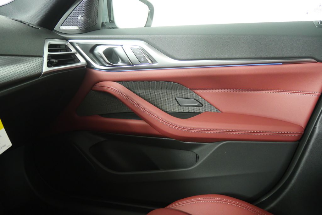 Thumbnail: 2026 BMW i4 - 24