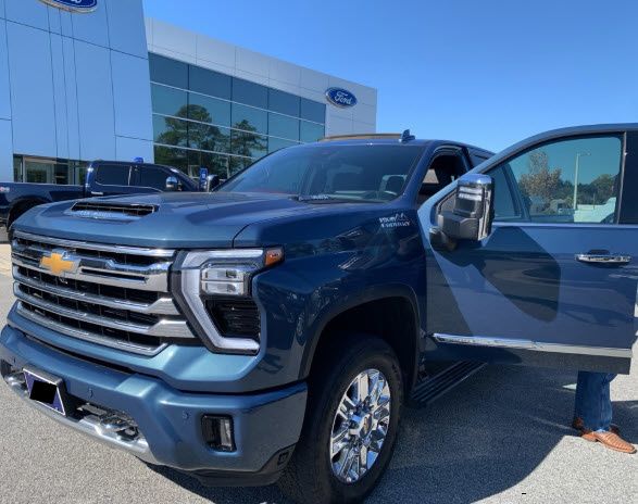 2024 Chevrolet Silverado 2500HD High Country