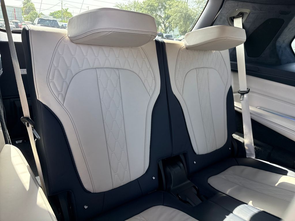 Certified Used 2020 White BMW M50i image 28