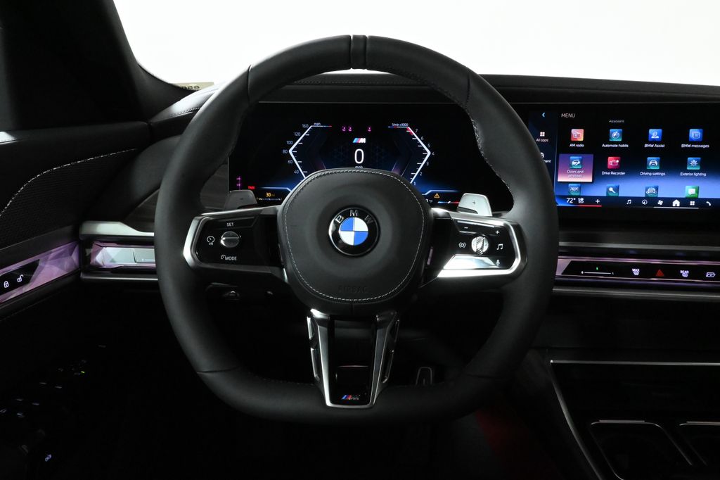 Thumbnail: 2025 BMW 7 Series - 18