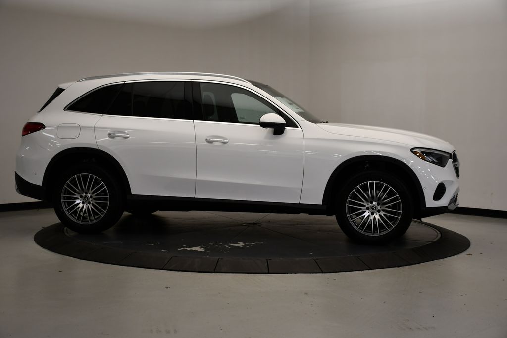 Thumbnail: 2026 Mercedes-Benz GLC - 6