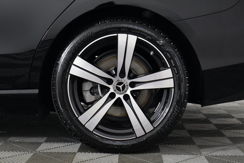 2025 Mercedes-Benz C-Class C 300 10