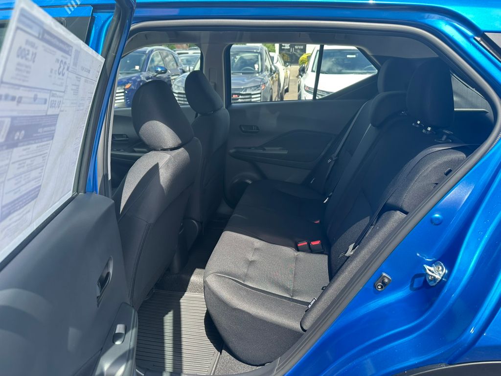 2025 Nissan Kicks Play S