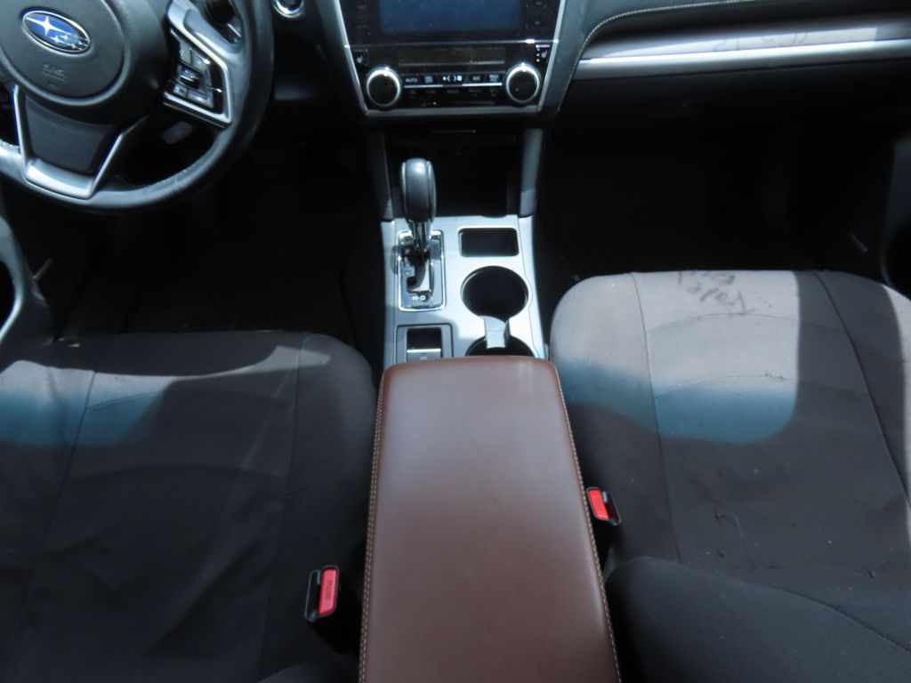 2019 Subaru Outback 2.5i Touring 9