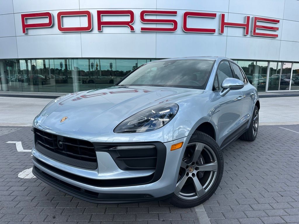 Thumbnail: 2024 Porsche Macan - 1