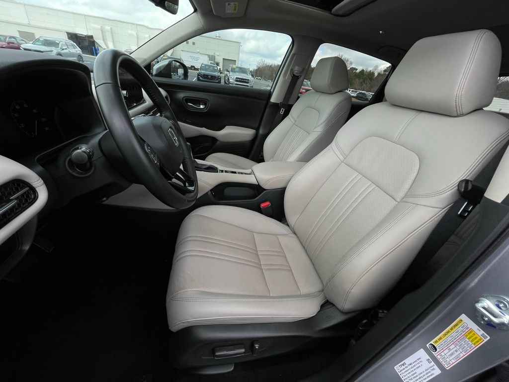 Thumbnail: 2025 Honda HR-V - 27