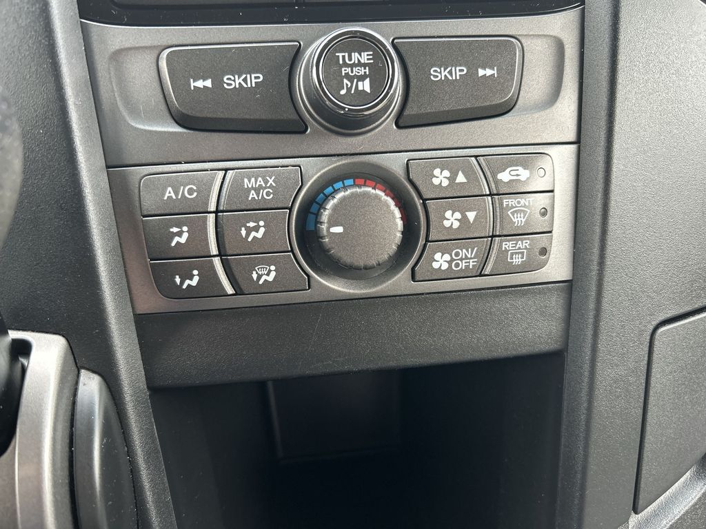 Thumbnail: 2012 Honda Pilot - 17