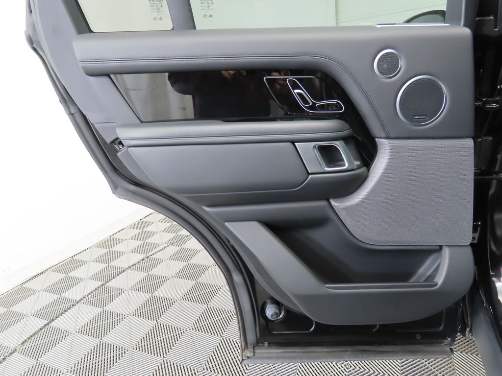 Thumbnail: 2020 Land Rover Range Rover - 26
