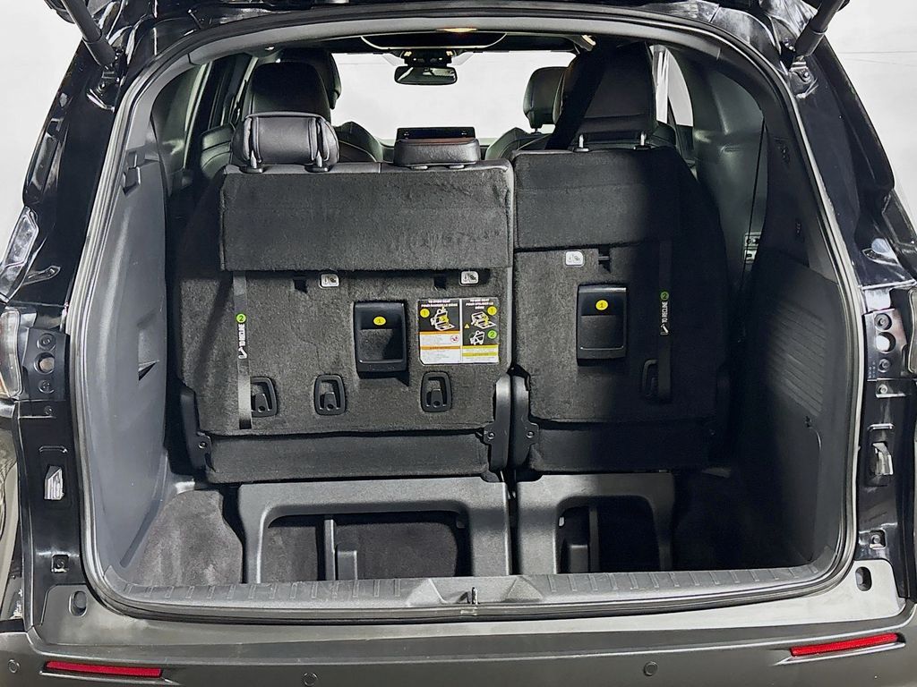 2023 Toyota Sienna Woodland Edition