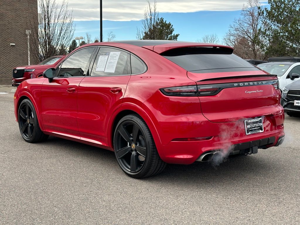 2022 Porsche Cayenne Coupe Turbo 2