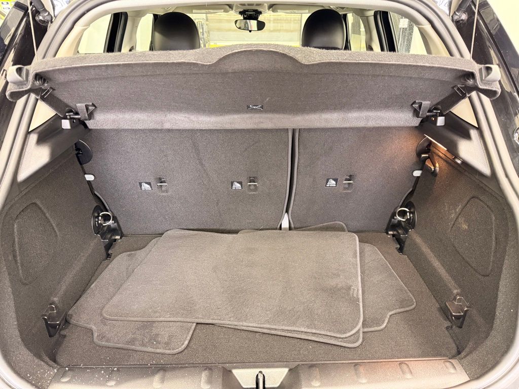 Thumbnail: 2022 MINI Cooper - 24