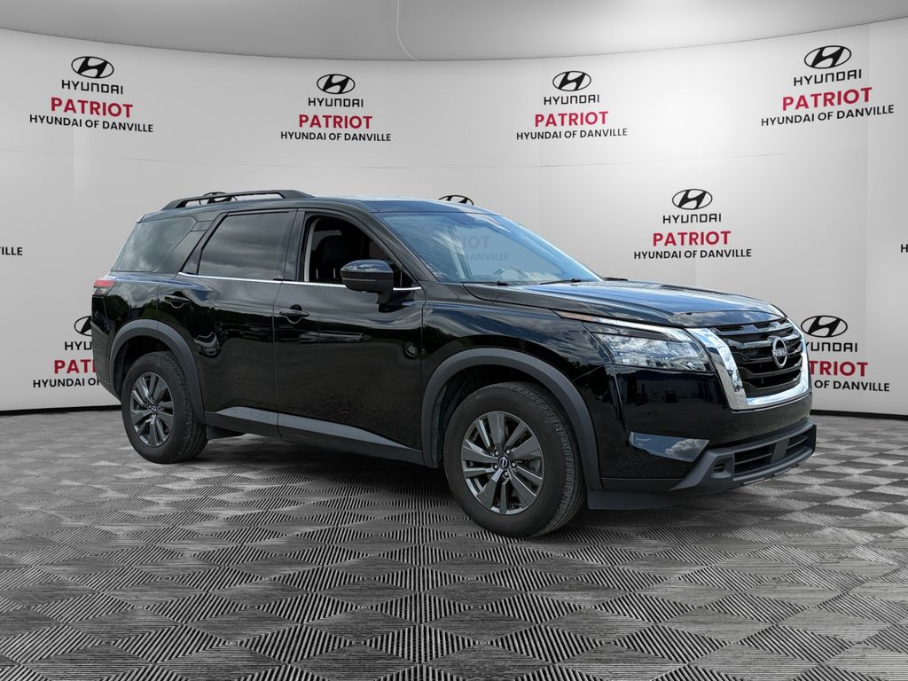  2024 Nissan Pathfinder SV 4WD   