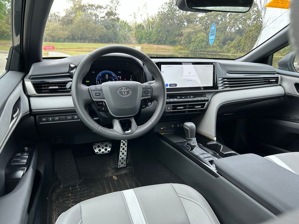 Thumbnail: 2025 Toyota Camry - 12