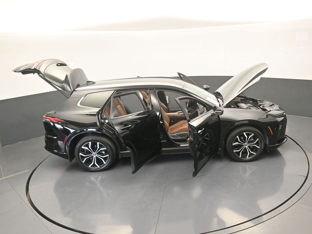 Used 2025 Black Toyota XLE image 75