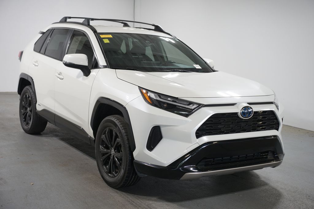 Thumbnail: 2022 Toyota RAV4 - 3