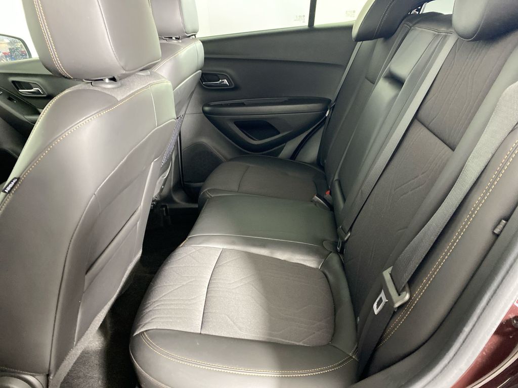 2022 Chevrolet Trax LT photo