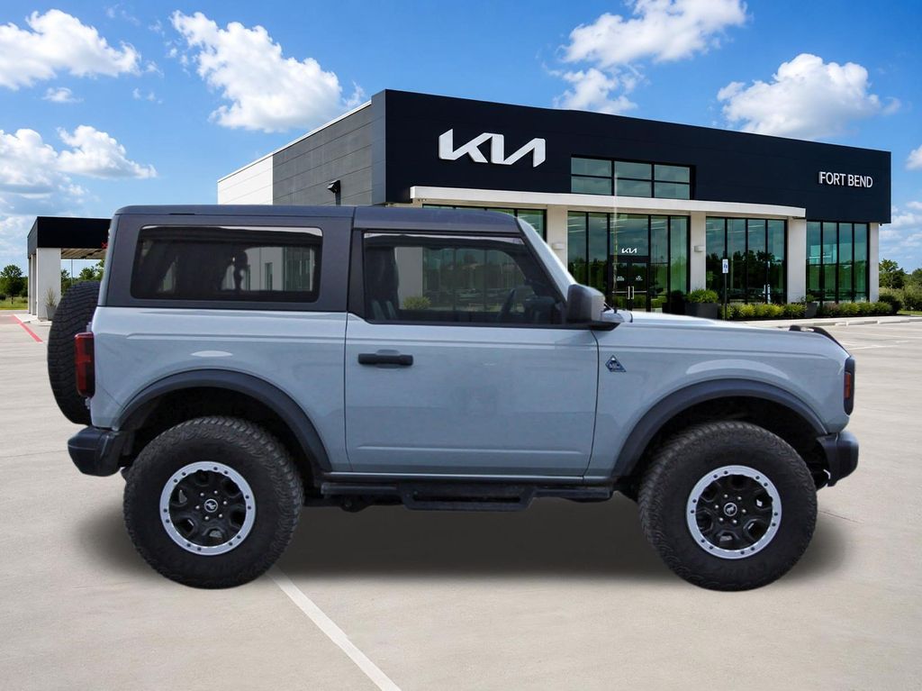 2023 Ford Bronco Black Diamond - 3