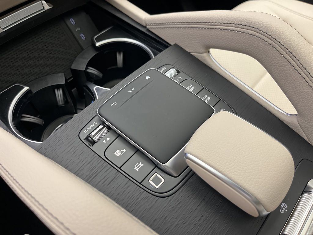 Thumbnail: 2026 Mercedes-Benz GLS - 20