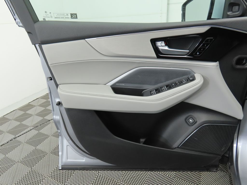 Thumbnail: 2025 Acura MDX - 25