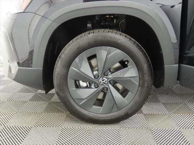 Thumbnail: 2026 Volkswagen Taos - 30