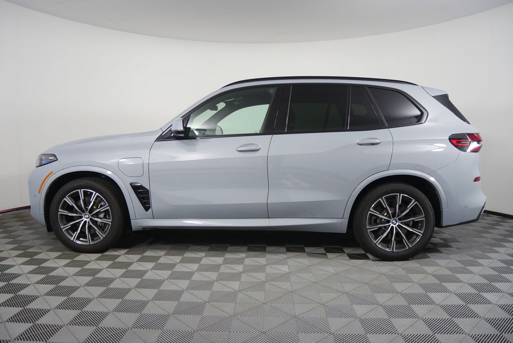 Thumbnail: 2026 BMW X5 - 7