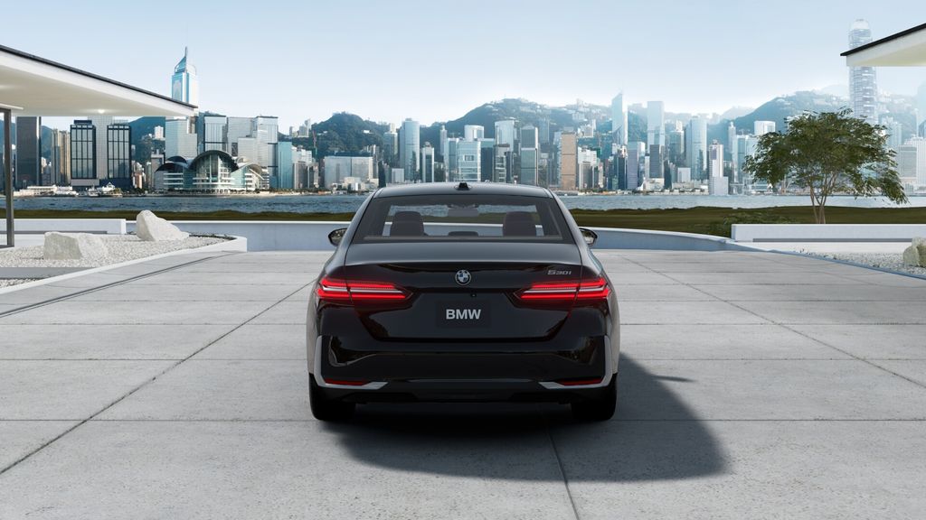 Thumbnail: 2026 BMW 5 Series - 5