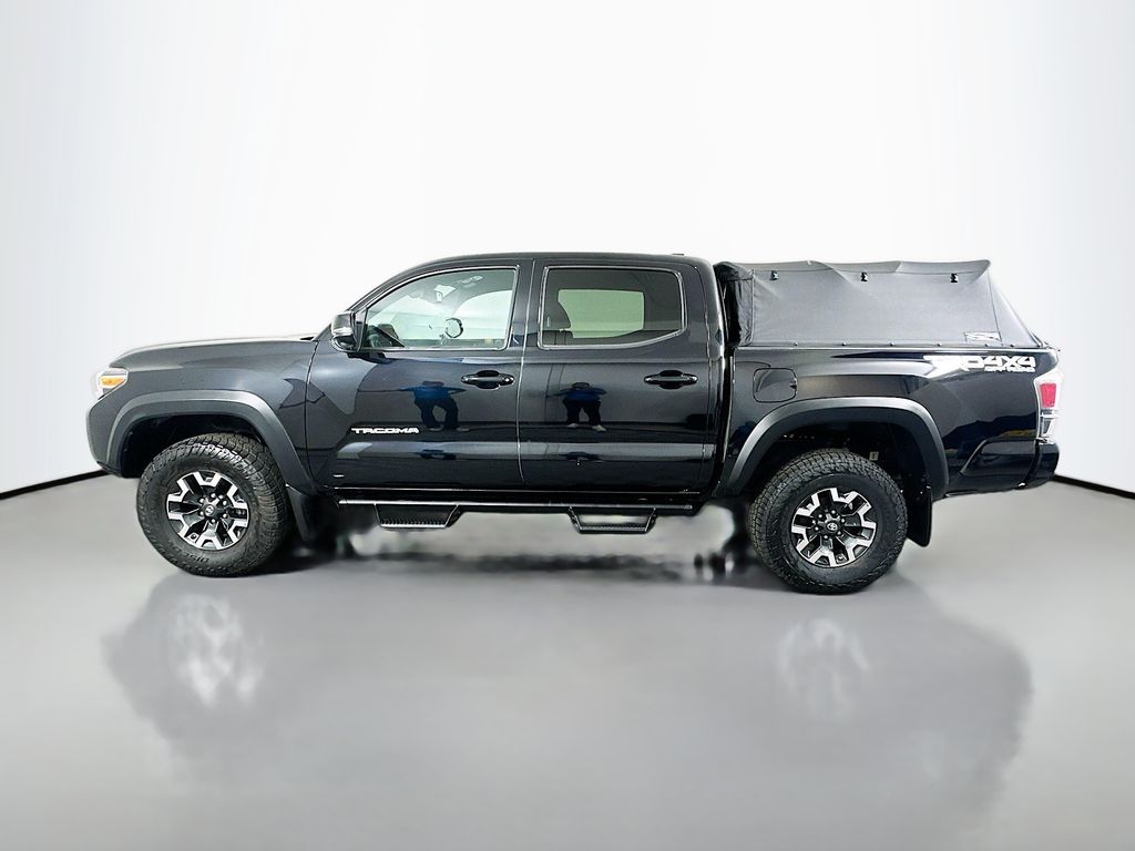 Thumbnail: 2020 Toyota Tacoma - 8