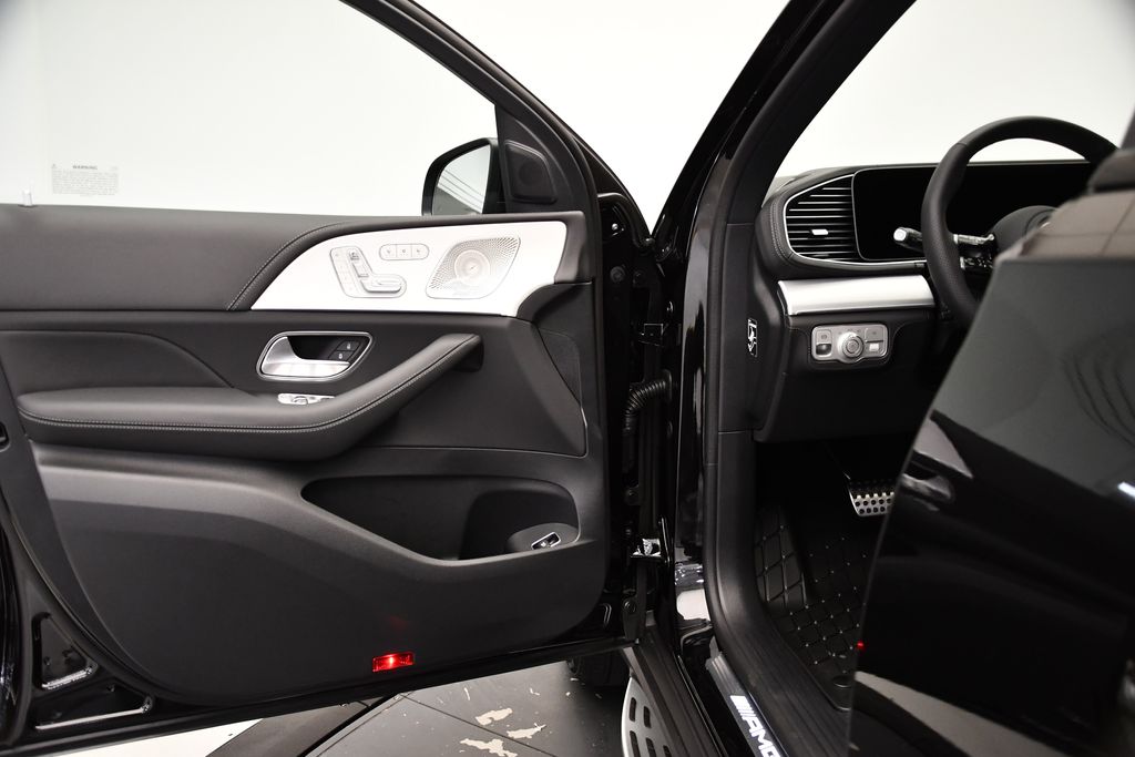 Thumbnail: 2025 Mercedes-Benz GLE - 32