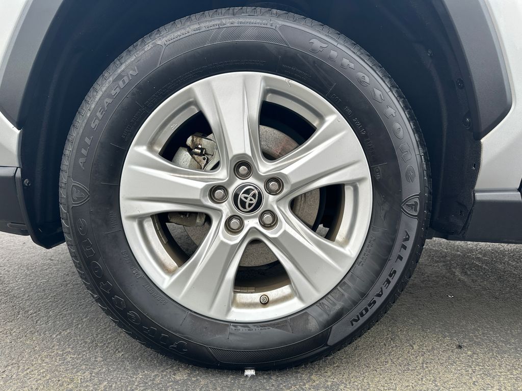 2021 Toyota RAV4 Hybrid LE