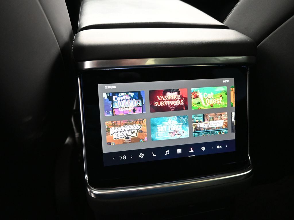 2022 Tesla Model X Plaid