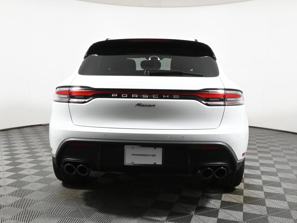 Thumbnail: 2026 Porsche Macan - 6