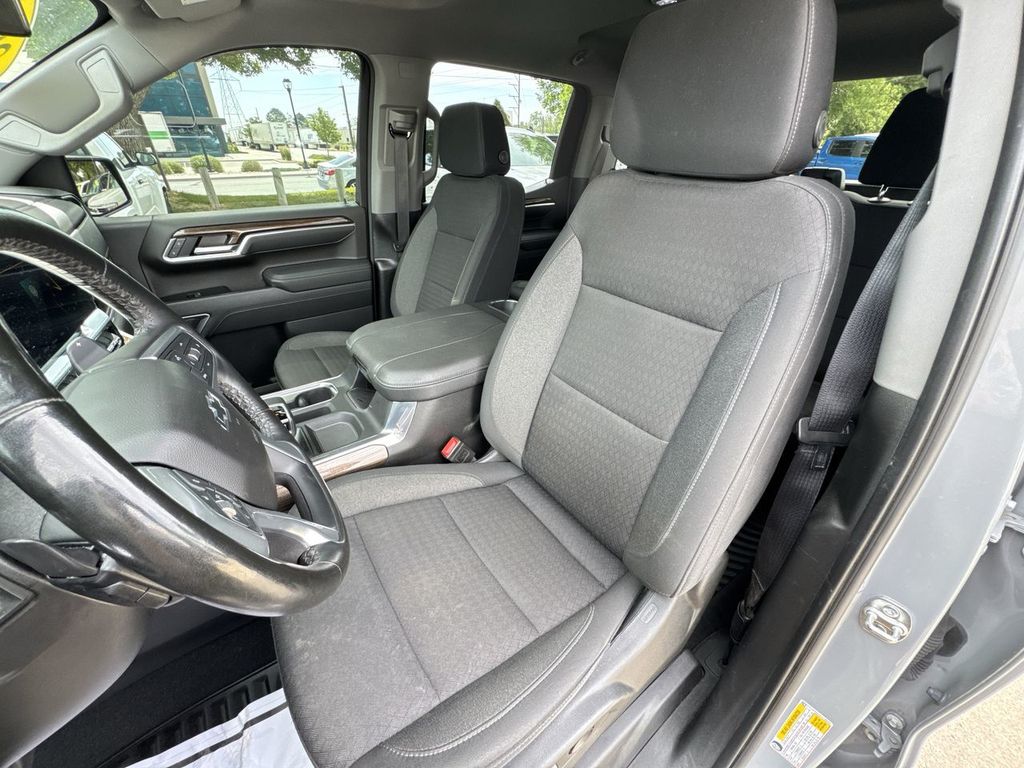 Used 2025 Chevrolet Silverado 1500 Truck