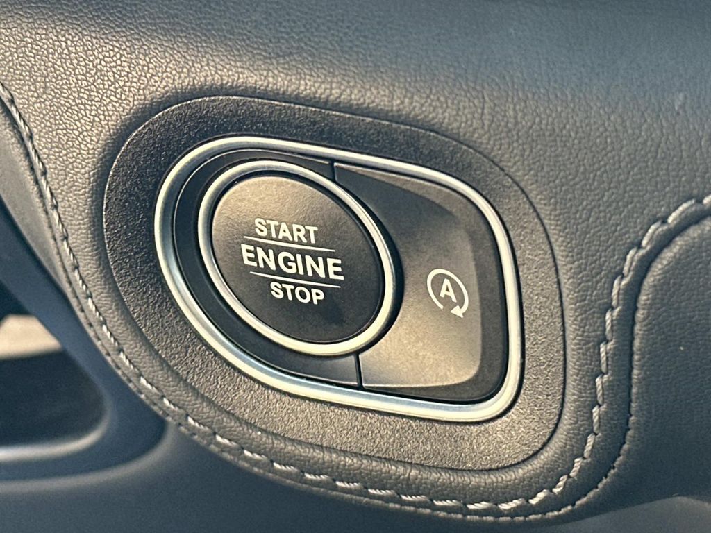 Thumbnail: 2022 Mercedes-Benz GLE - 26