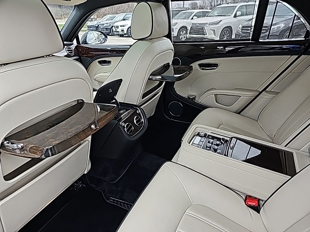 2014 Bentley Mulsanne Base 37