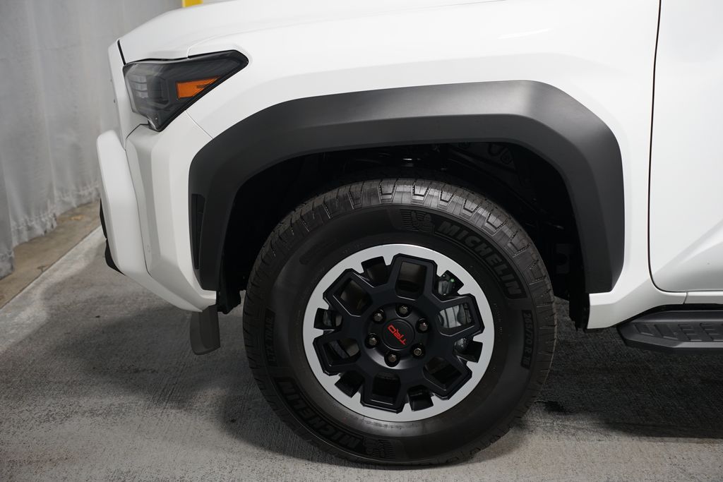 Thumbnail: 2025 Toyota 4Runner - 5