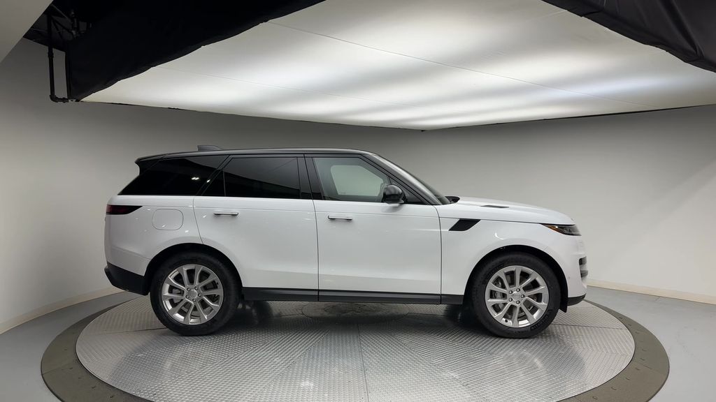 2023 Land Rover Range Rover Sport SE 9