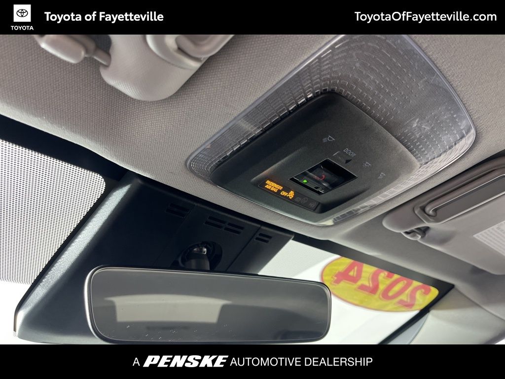 Thumbnail: 2024 Toyota Prius - 23