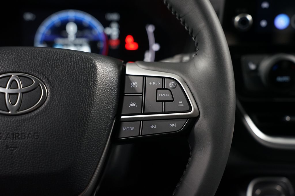 Thumbnail: 2026 Toyota Grand Highlander - 13