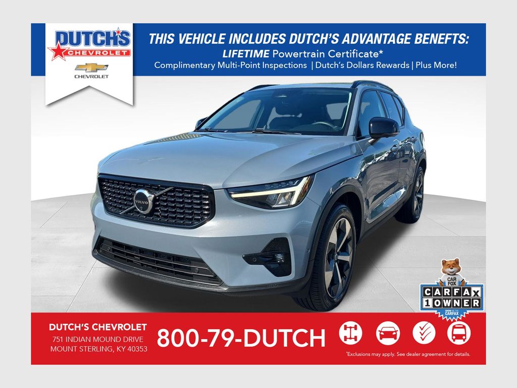 Blue 2023 Volvo XC40 SUV / Crossover Front-Wheel Drive Automatic