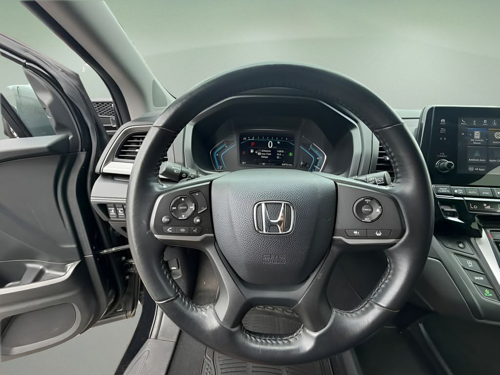 Used 2024 Honda Odyssey Van