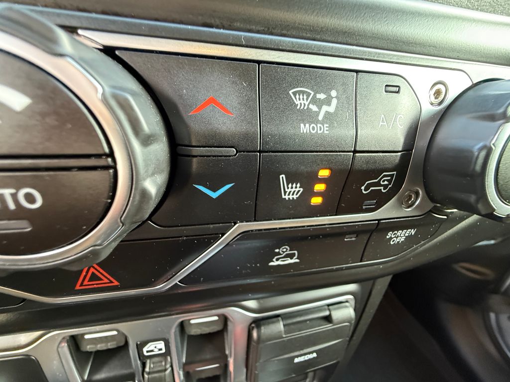 Certified Used 2020 Silver Jeep Overland image 63