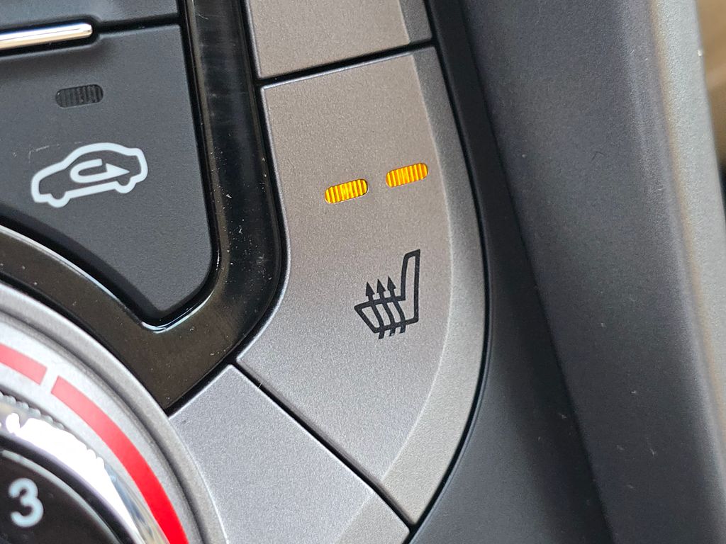 2013 Hyundai Elantra GLS photo 27