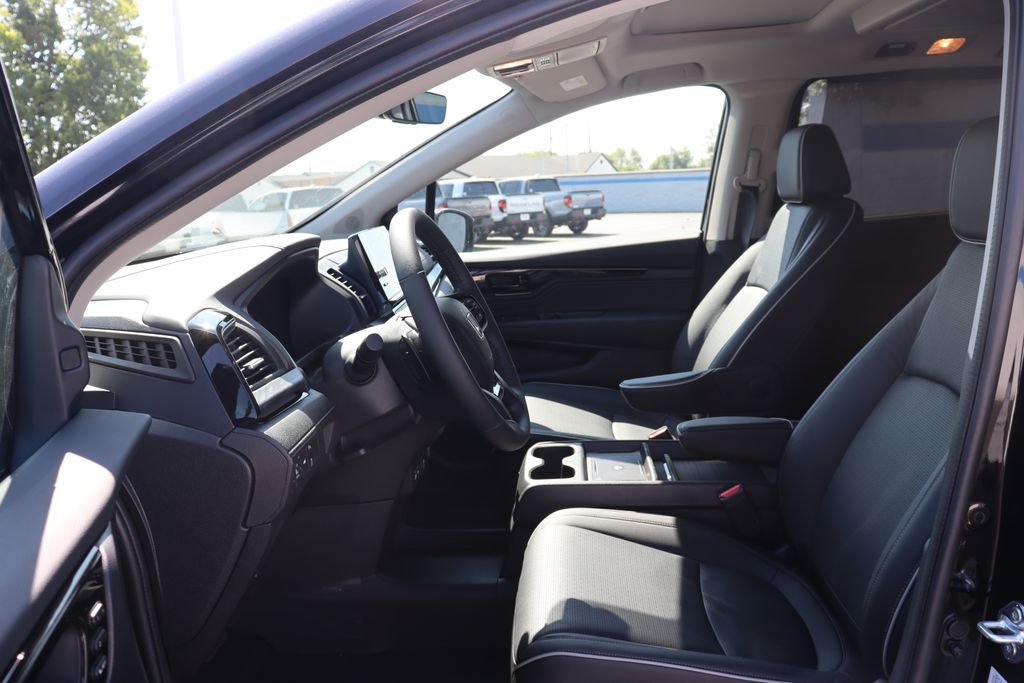 Thumbnail: 2026 Honda Odyssey - 32