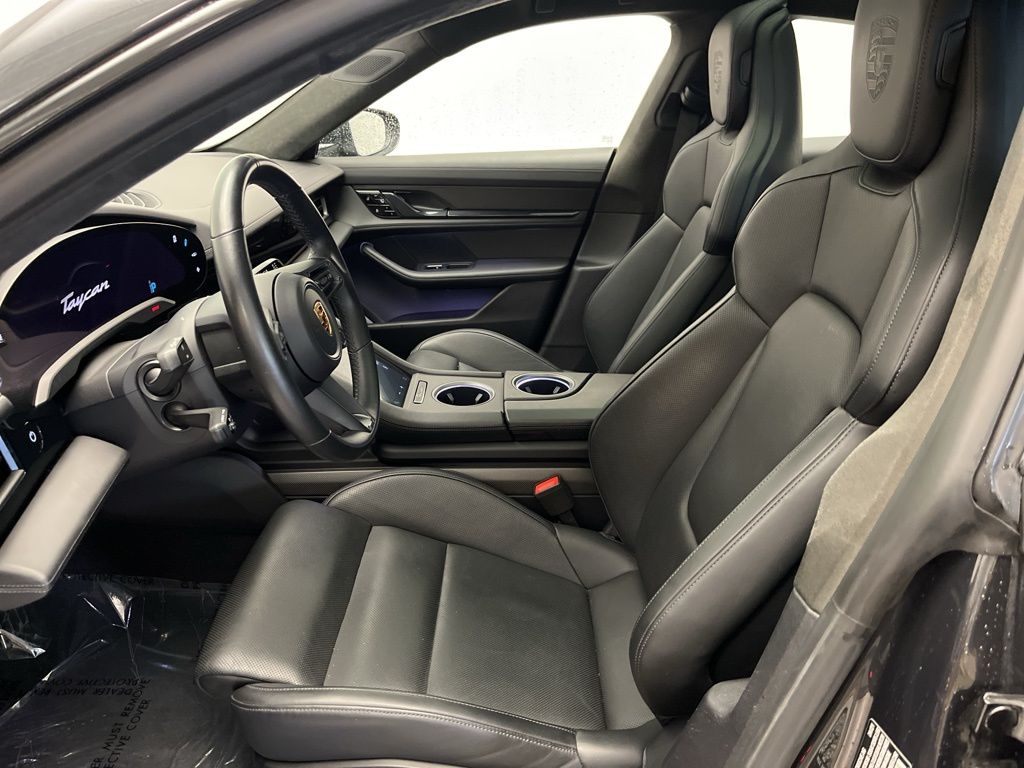 Thumbnail: 2021 Porsche Taycan - 13