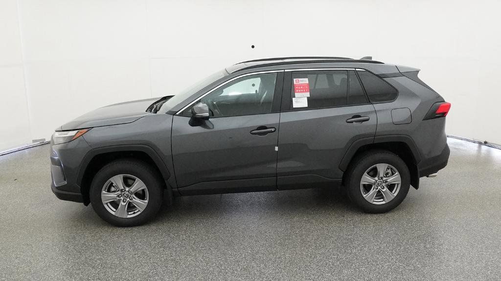 Thumbnail: 2025 Toyota RAV4 - 20