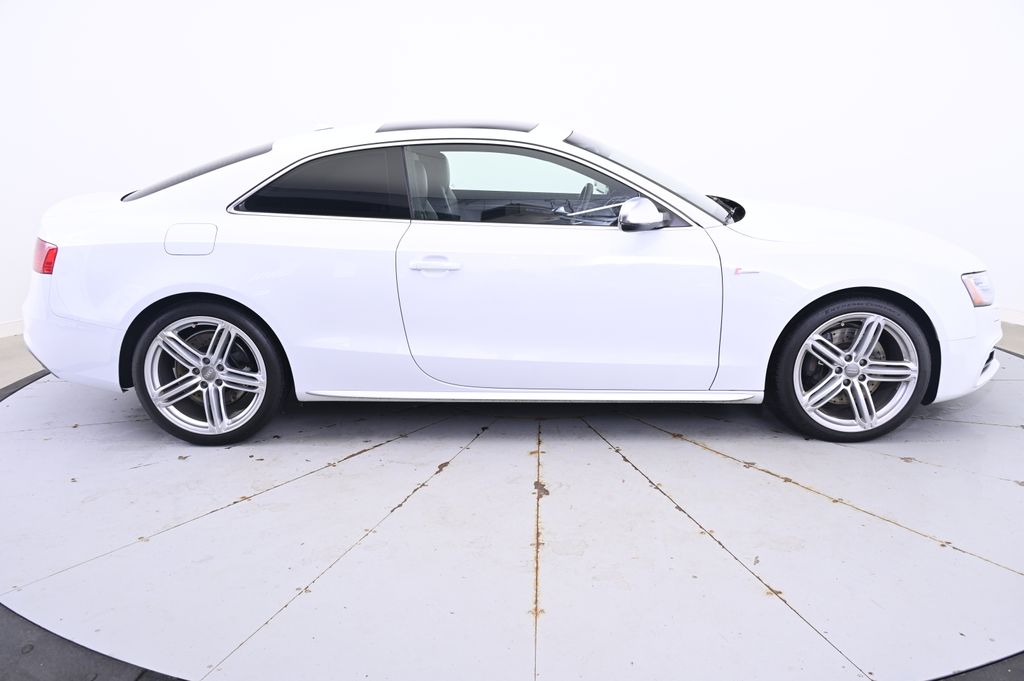 Thumbnail: 2013 Audi S5 - 8