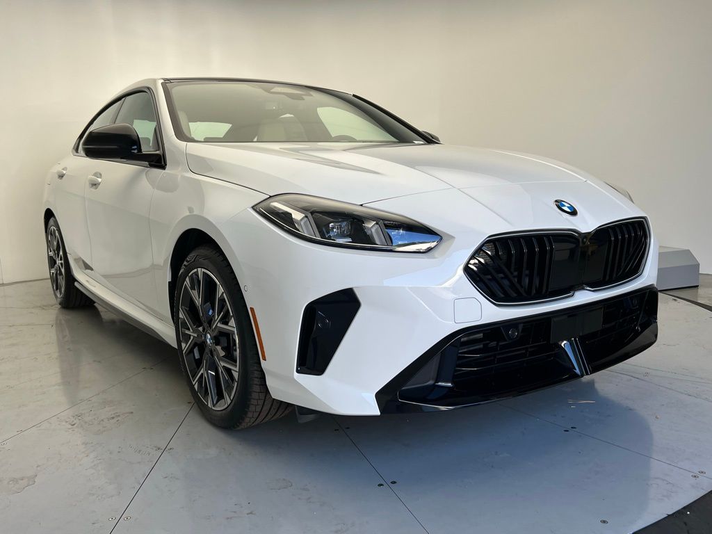 Thumbnail: 2026 BMW 2 Series - 2