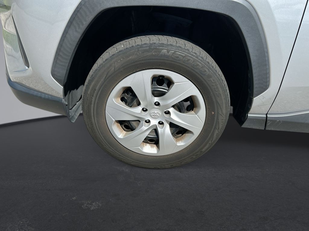 Thumbnail: 2024 Toyota RAV4 - 10